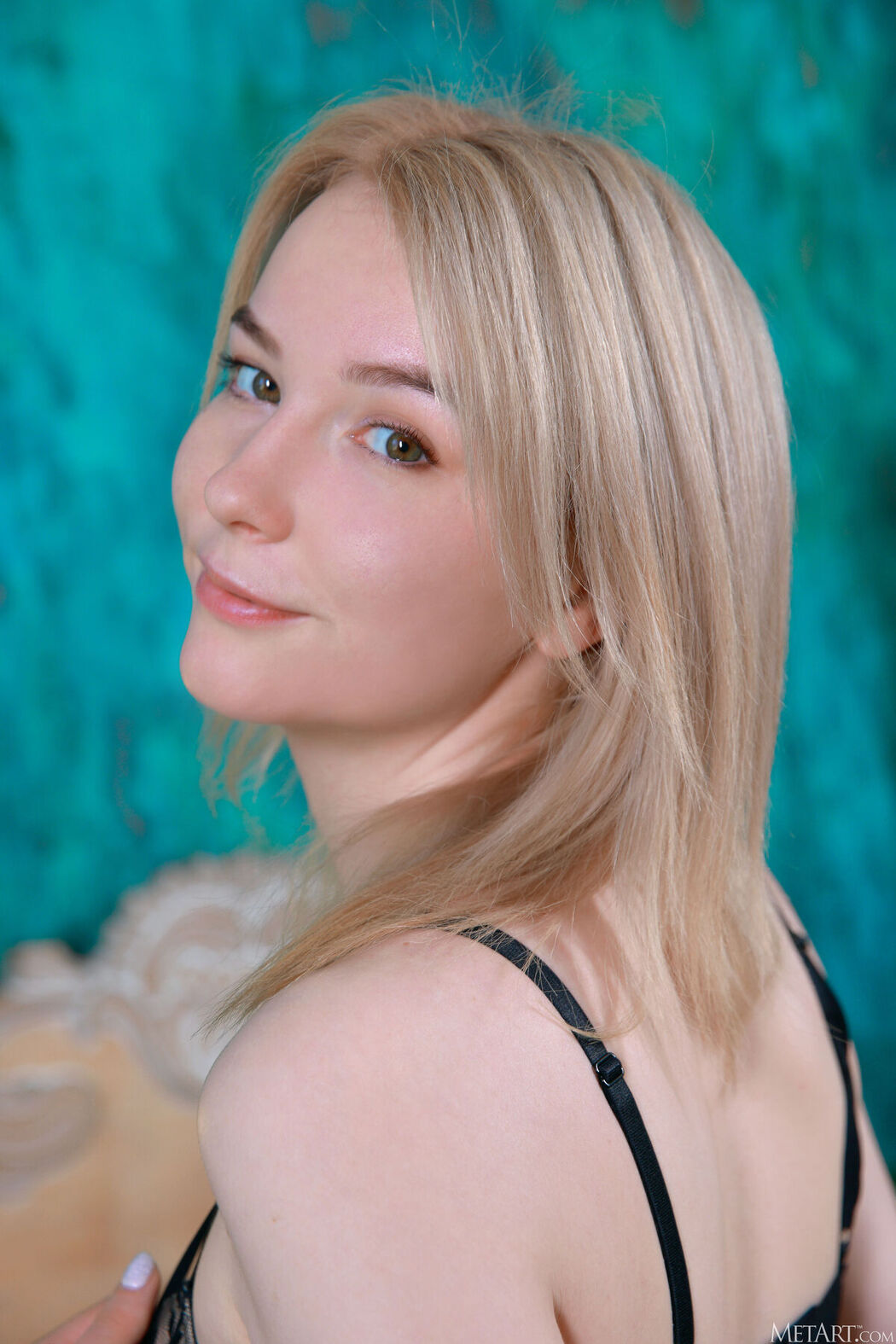 MetArt Polly White &#8211; Waking Up Part2