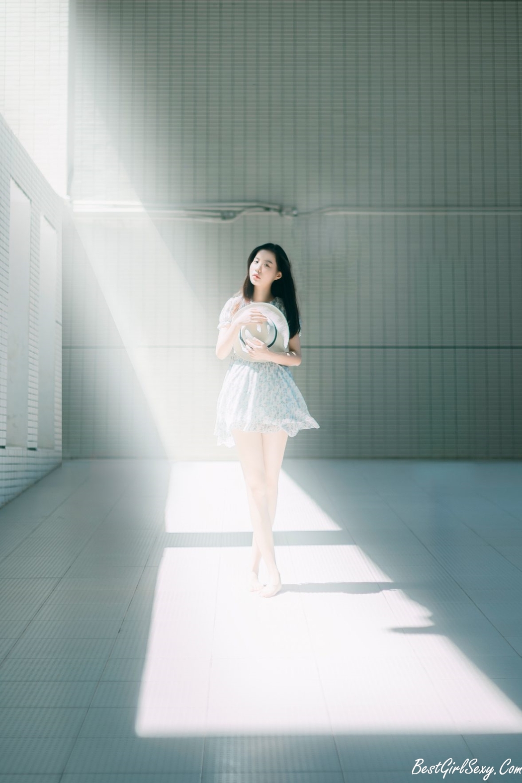 YiTuYu艺图语 Vol.189 Zhang Xiao Yun
