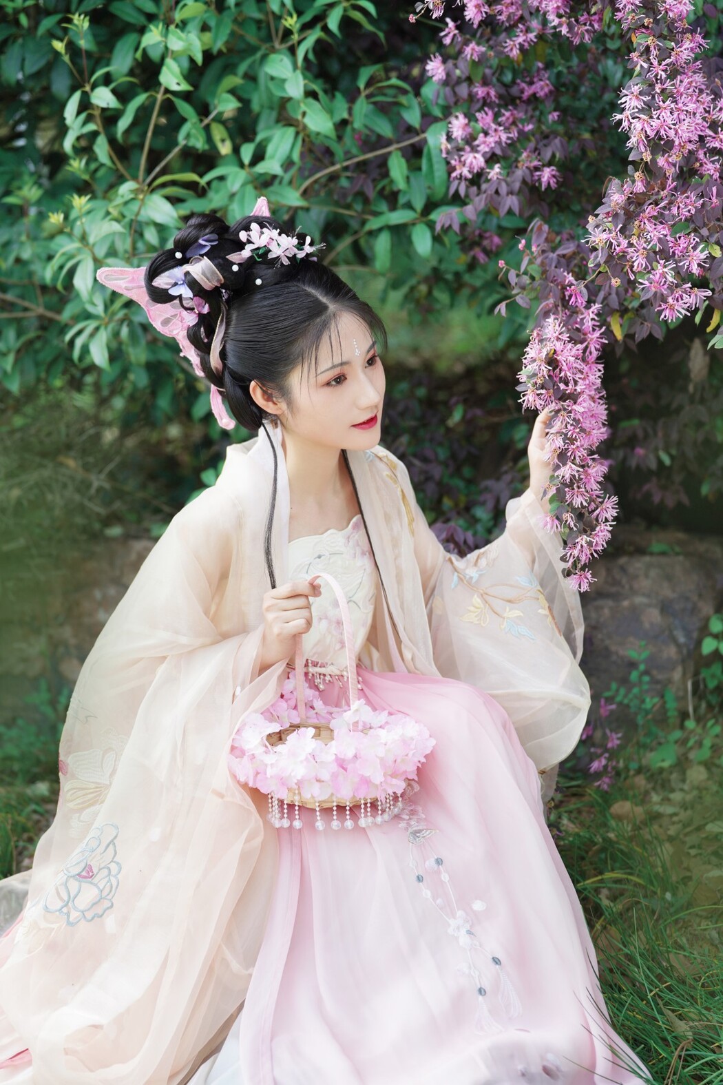 YiTuYu艺图语 Vol.1893 Jing Ko