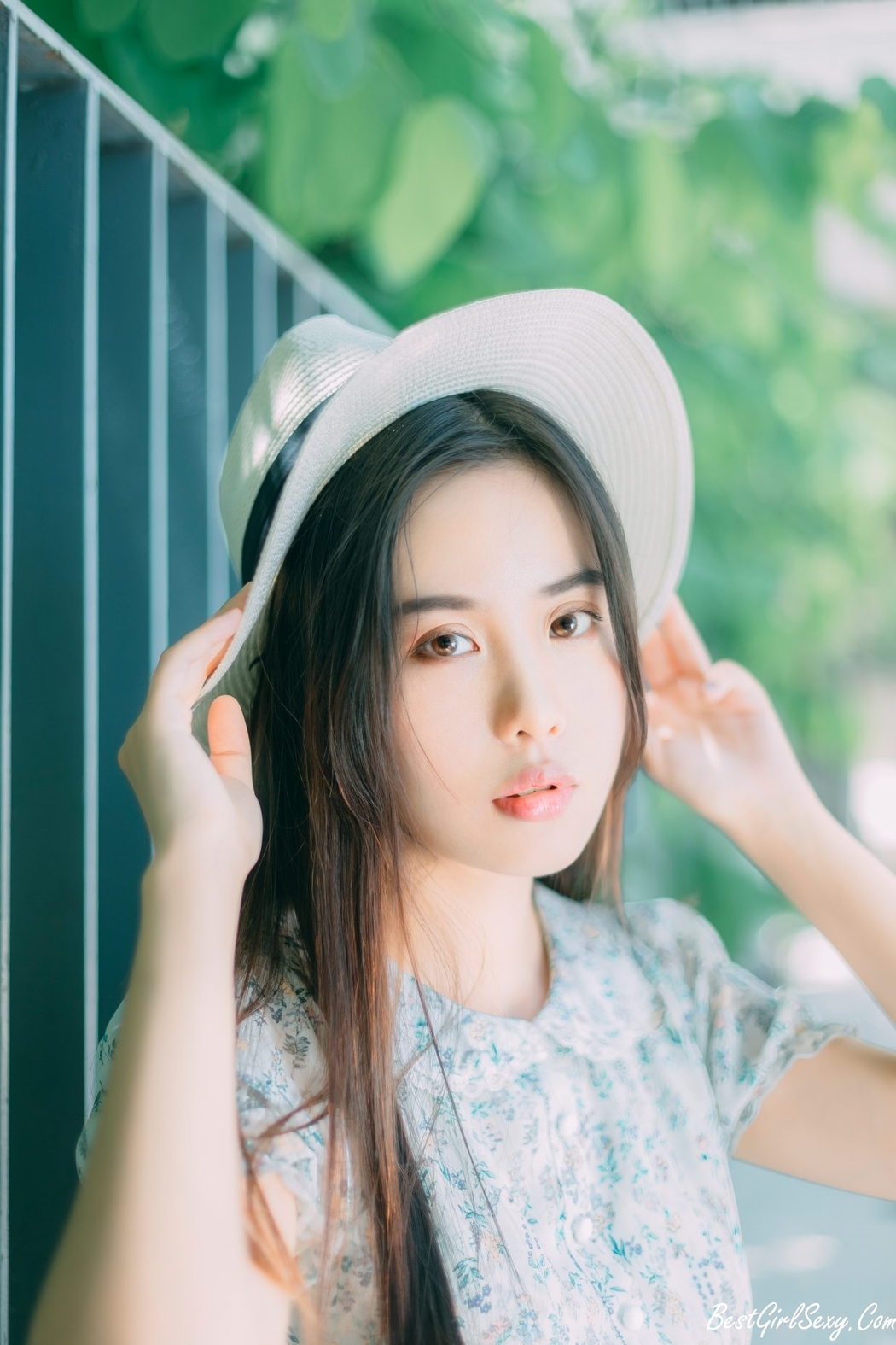 YiTuYu艺图语 Vol.189 Zhang Xiao Yun