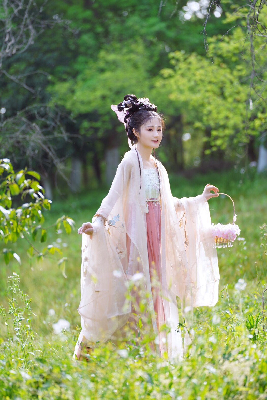 YiTuYu艺图语 Vol.1893 Jing Ko