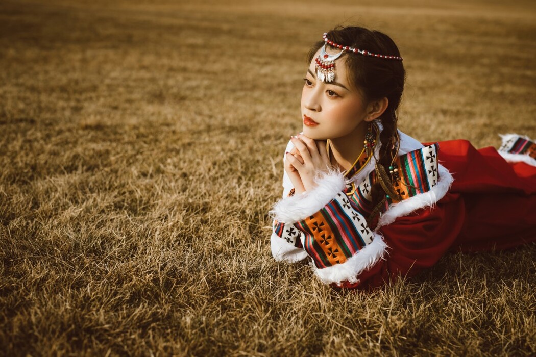 YiTuYu艺图语 Vol.1864 Yi Xuan