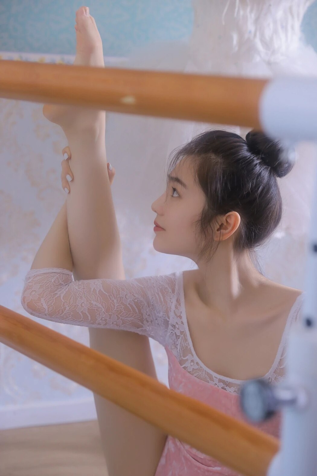 YiTuYu艺图语 Vol.1928 Fan Fan