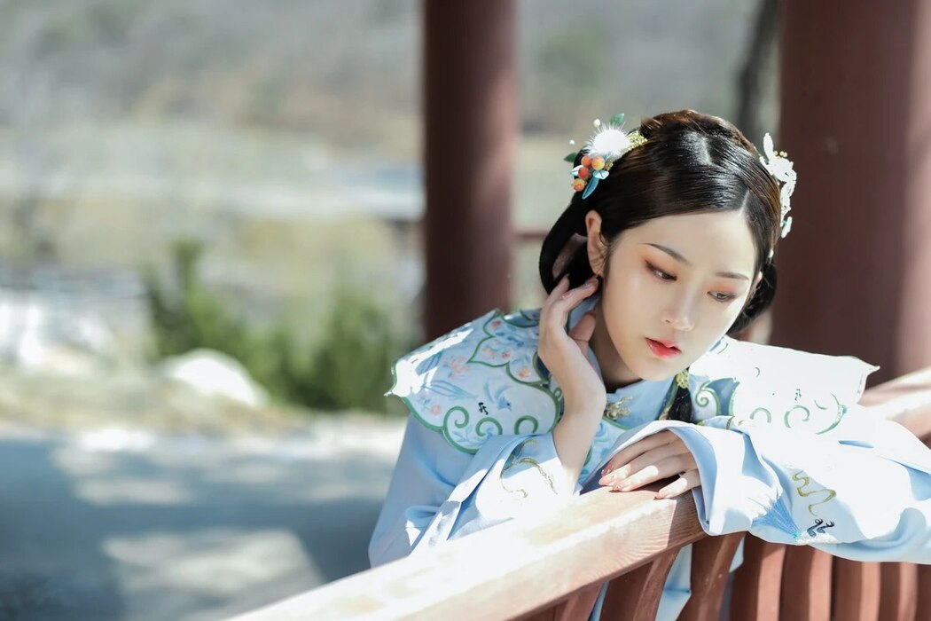 YiTuYu艺图语 Vol.1937 Shi Min Ya
