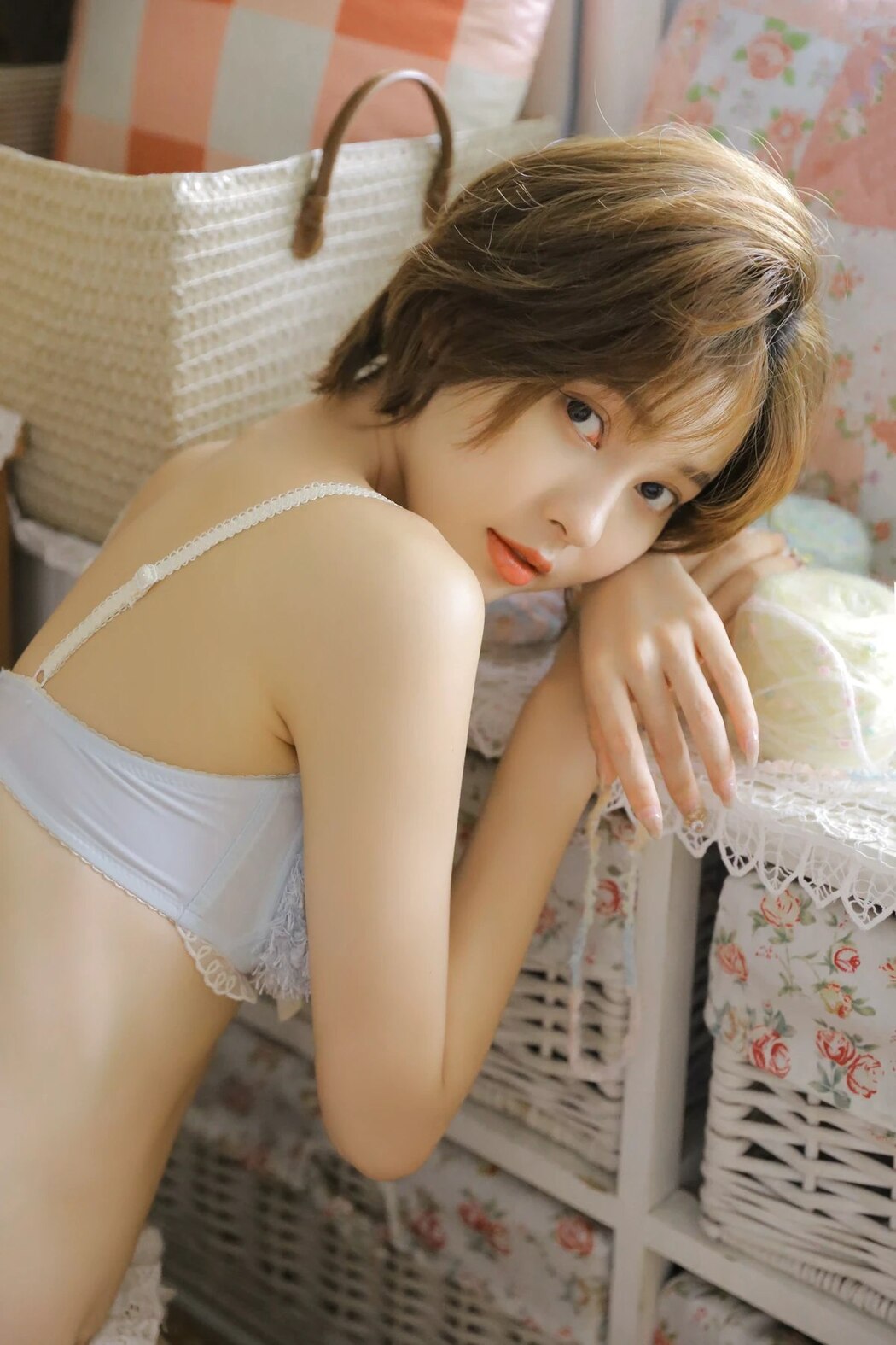 YiTuYu艺图语 Vol.1916 Zi Xi Sissi