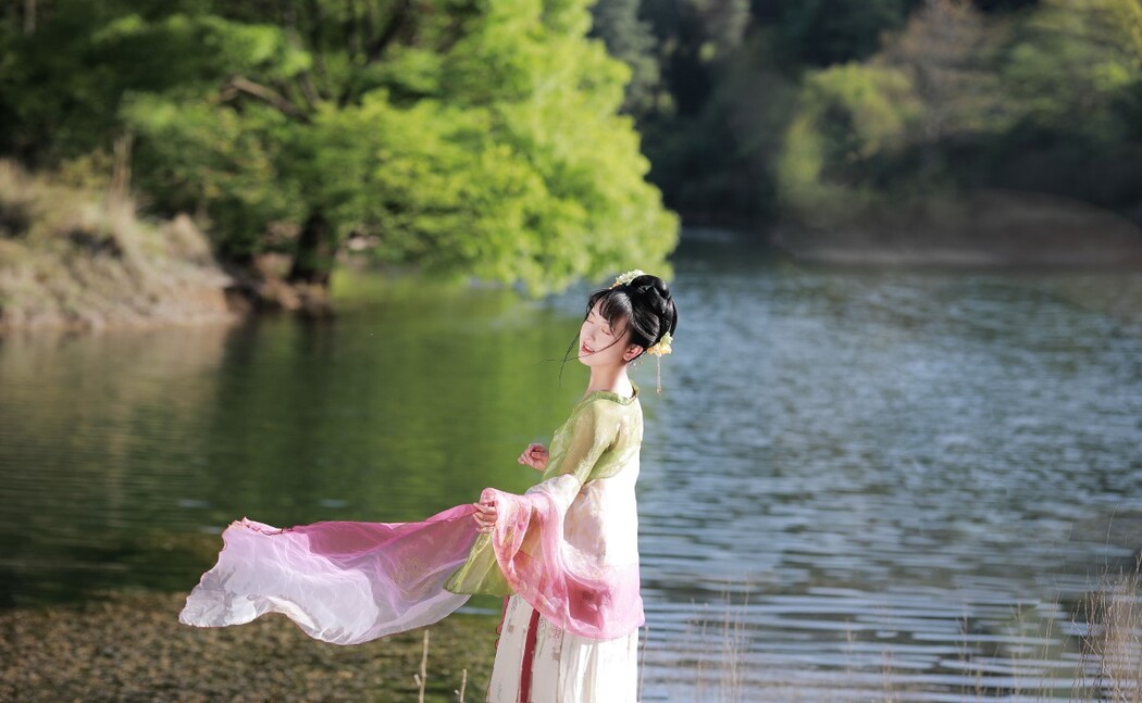 YiTuYu艺图语 Vol.1856 Shun Jin