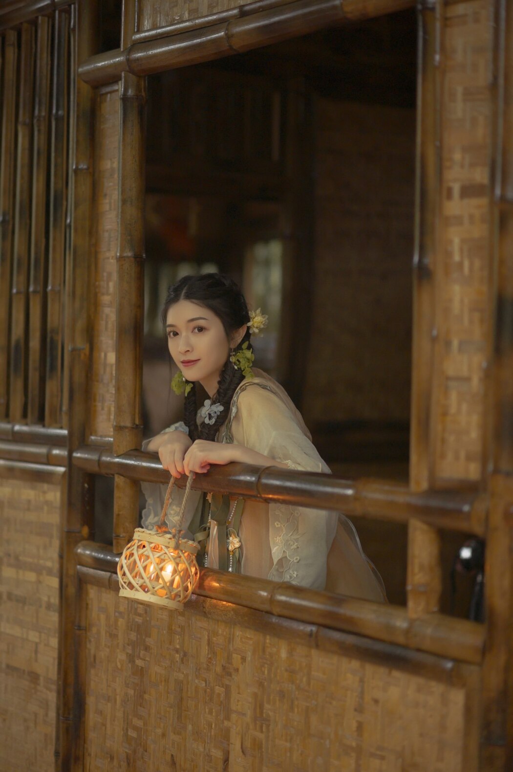 YiTuYu艺图语 Vol.1975 Xin Ran