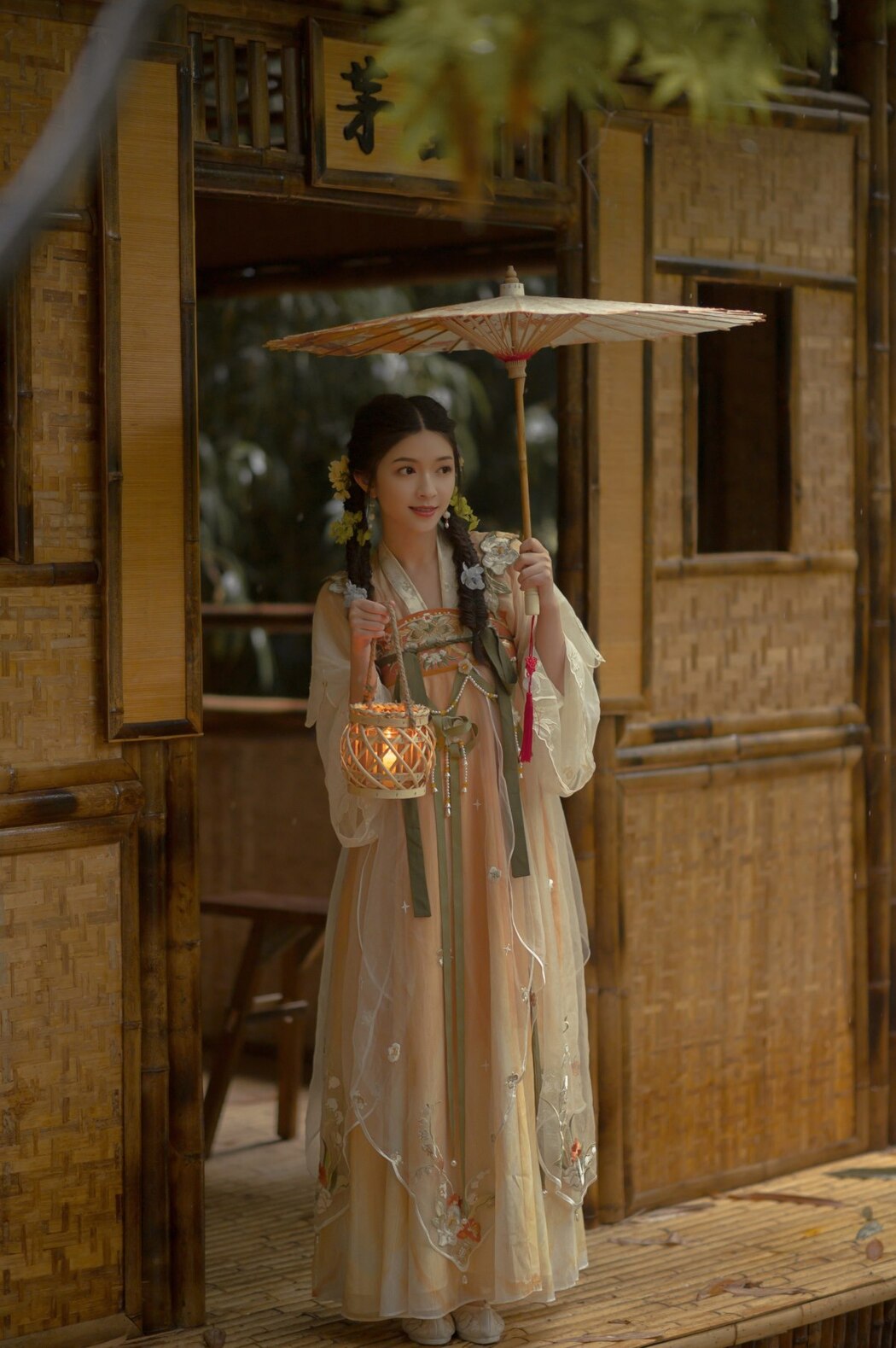 YiTuYu艺图语 Vol.1975 Xin Ran