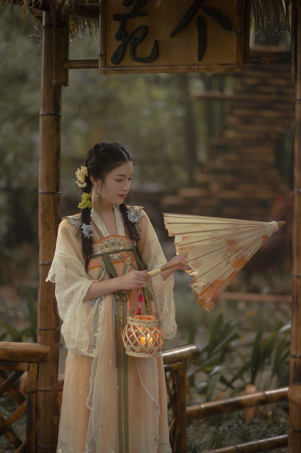 YiTuYu艺图语 Vol.1975 Xin Ran