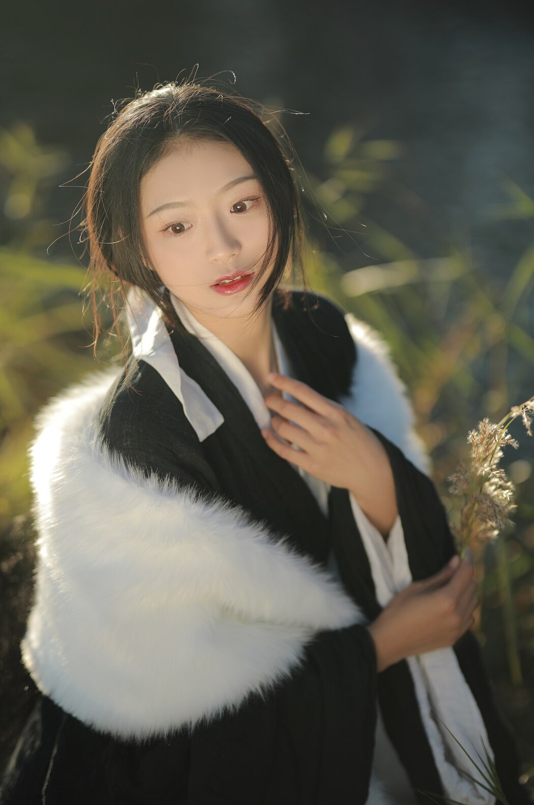 YiTuYu艺图语 Vol.1972 Nya Jiang De Ling Dang Dang