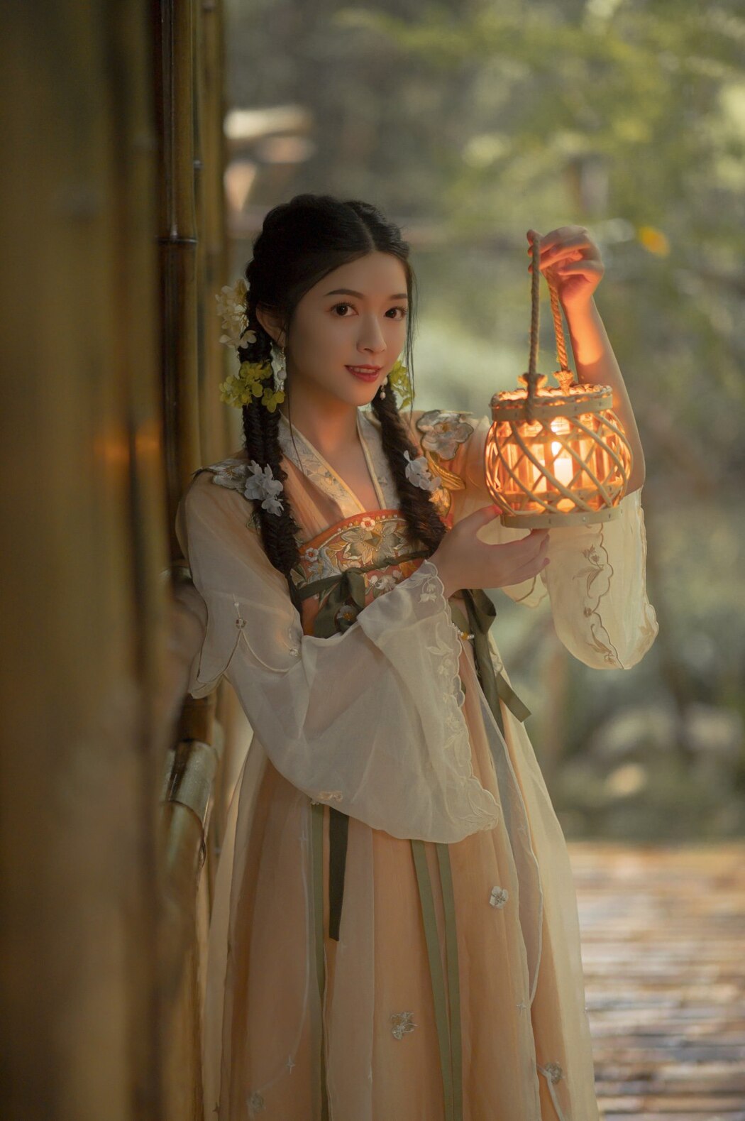YiTuYu艺图语 Vol.1975 Xin Ran