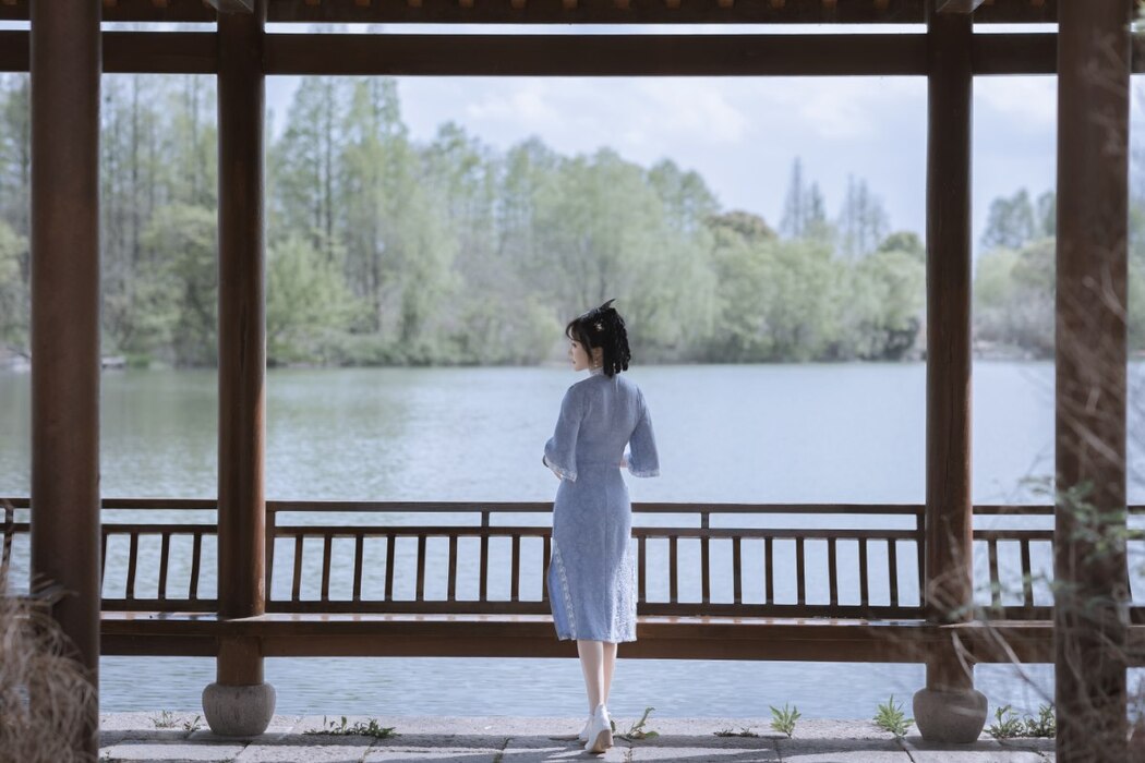 YiTuYu艺图语 Vol.1987 Lu Lu Haley