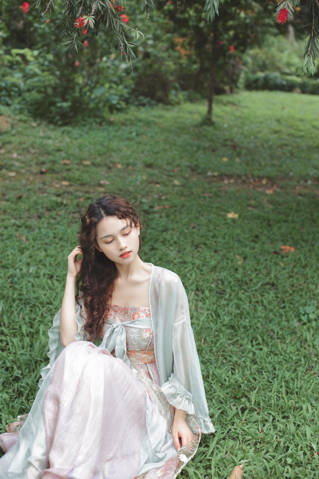 YiTuYu艺图语 Vol.1993 Liu Qi