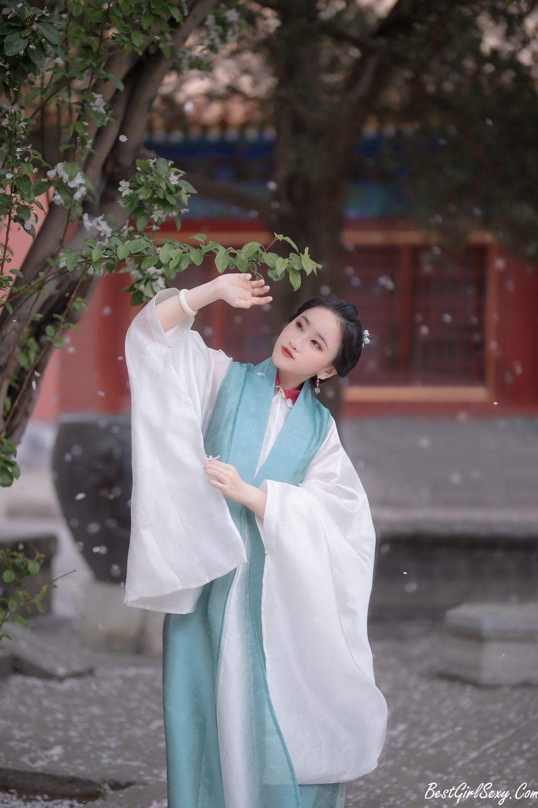 YiTuYu艺图语 Vol.199 Qing Kong