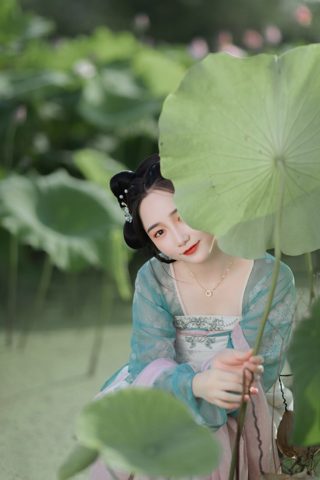 YiTuYu艺图语 Vol.1980 Pei Pei