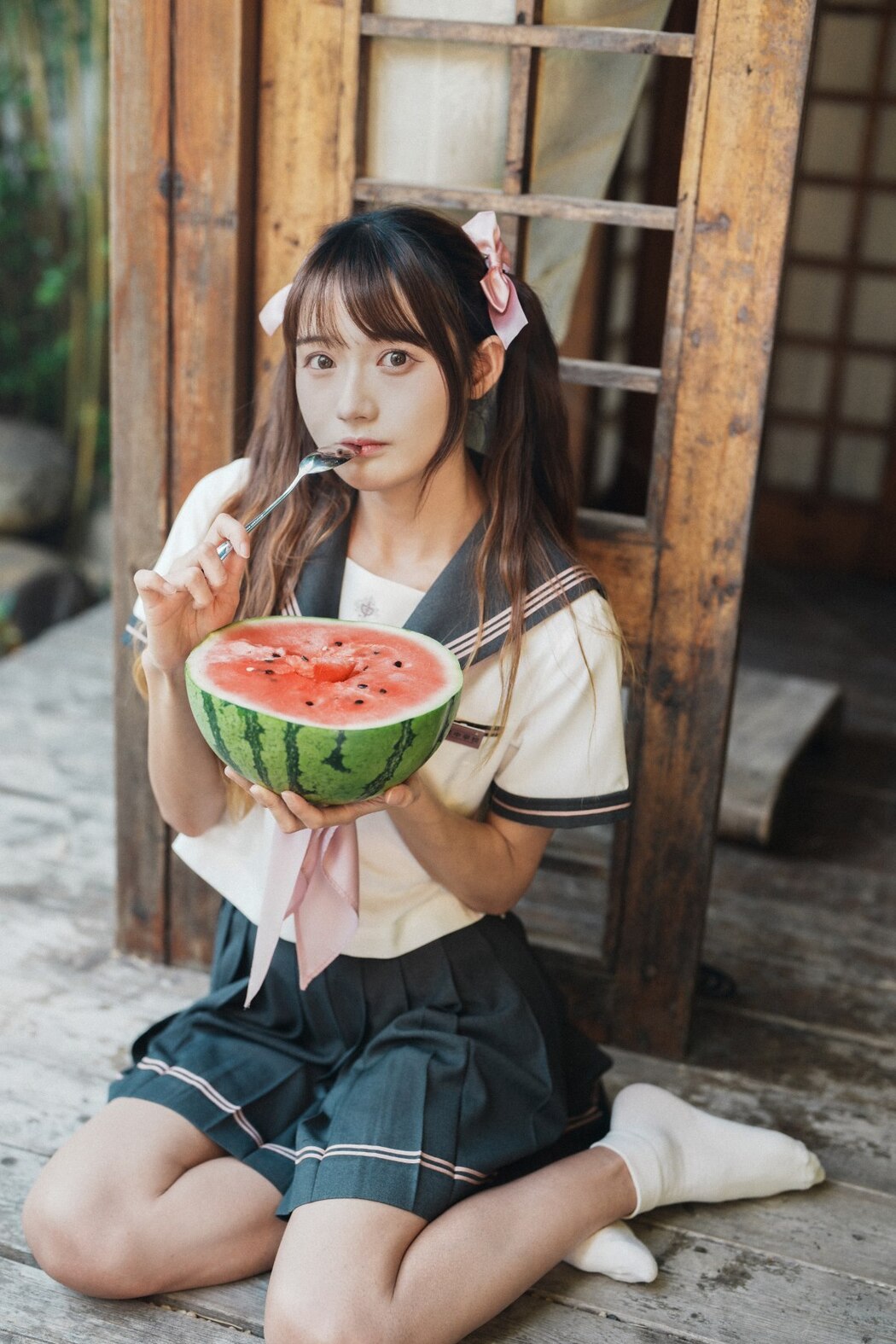 YiTuYu艺图语 Vol.2034 Tu Zi Zzz Bu Chi Hu Luo Bo