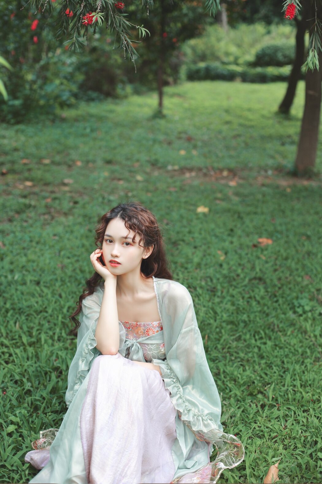 YiTuYu艺图语 Vol.1993 Liu Qi
