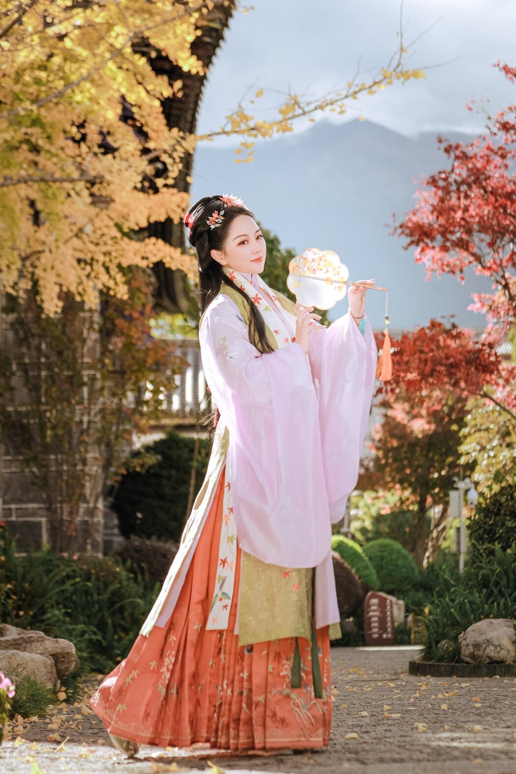 YiTuYu艺图语 Vol.2027 Mo Jin