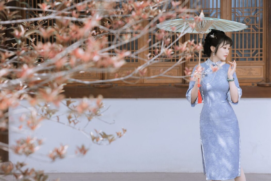 YiTuYu艺图语 Vol.1987 Lu Lu Haley