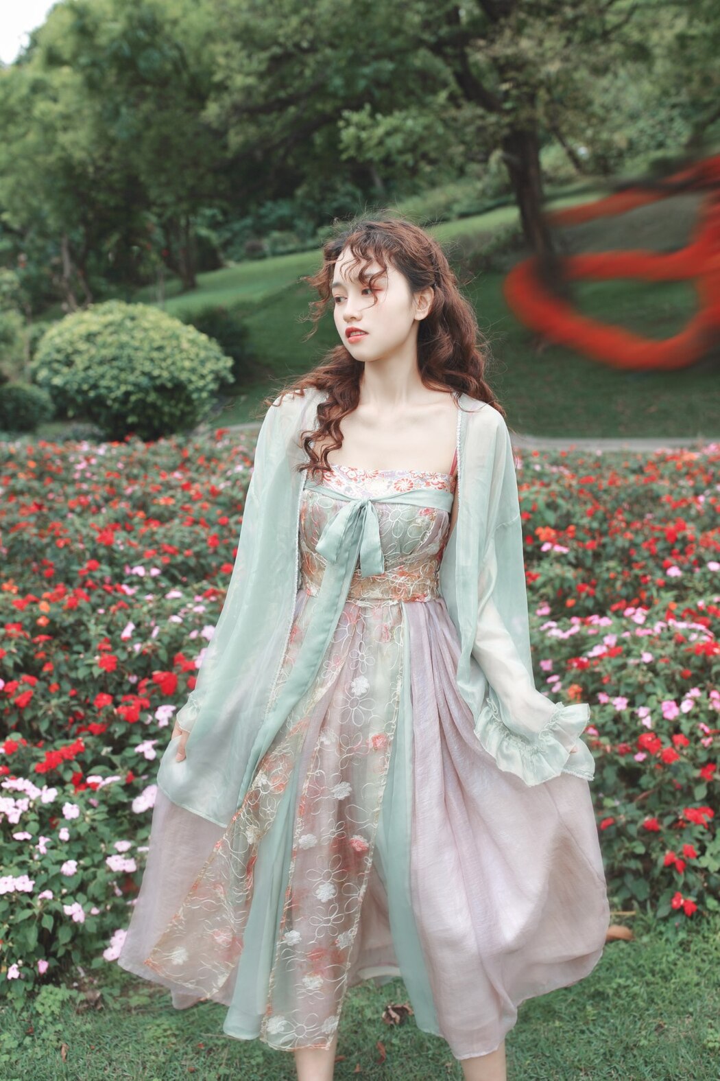 YiTuYu艺图语 Vol.1993 Liu Qi