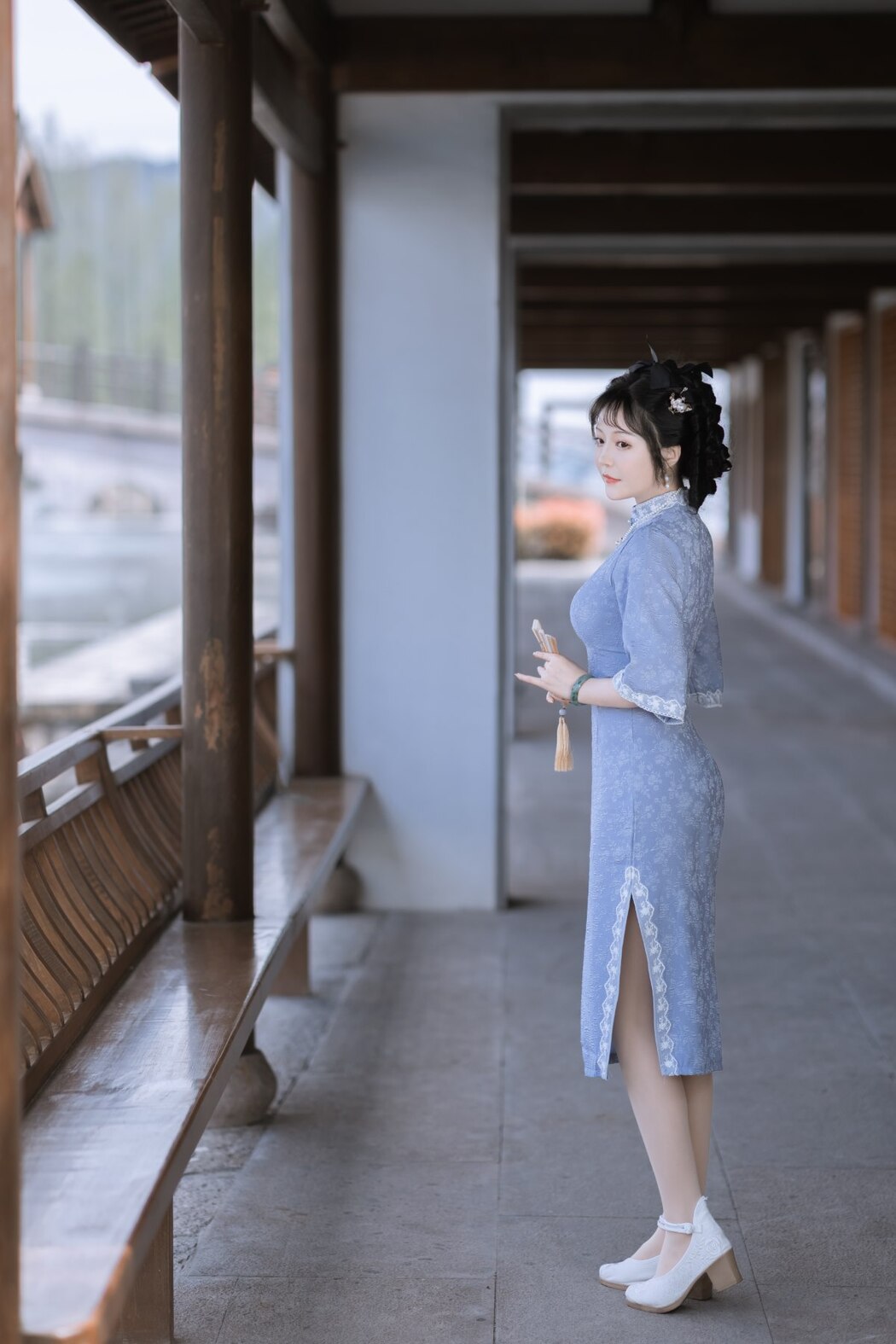 YiTuYu艺图语 Vol.1987 Lu Lu Haley