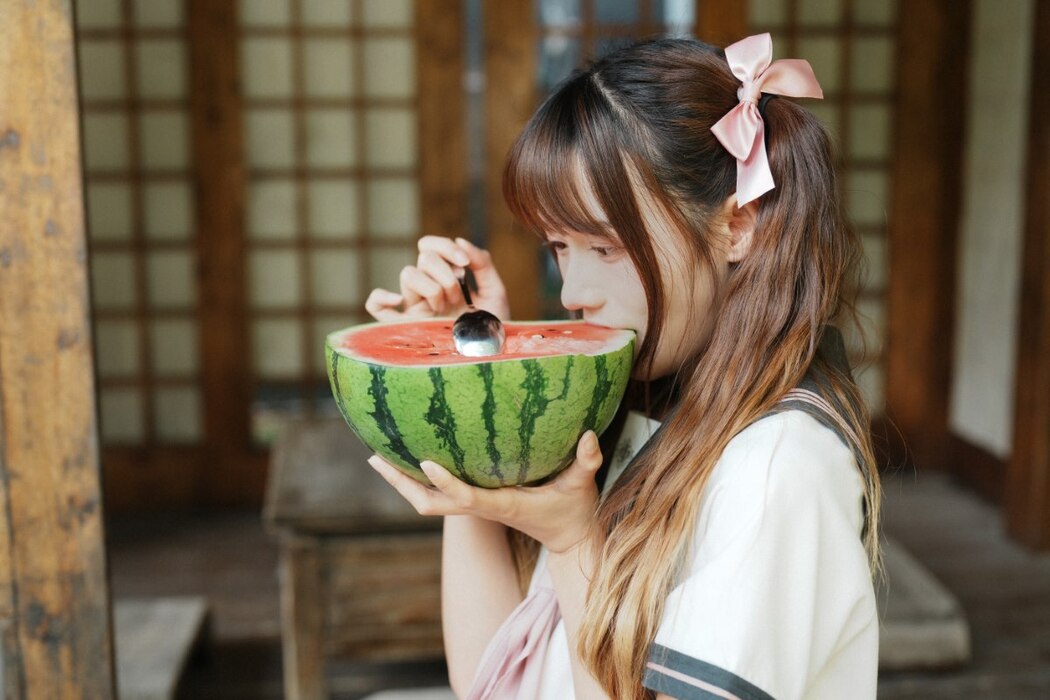 YiTuYu艺图语 Vol.2034 Tu Zi Zzz Bu Chi Hu Luo Bo
