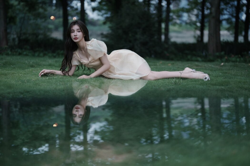 YiTuYu艺图语 Vol.1986 Shu Wen Tong Xue