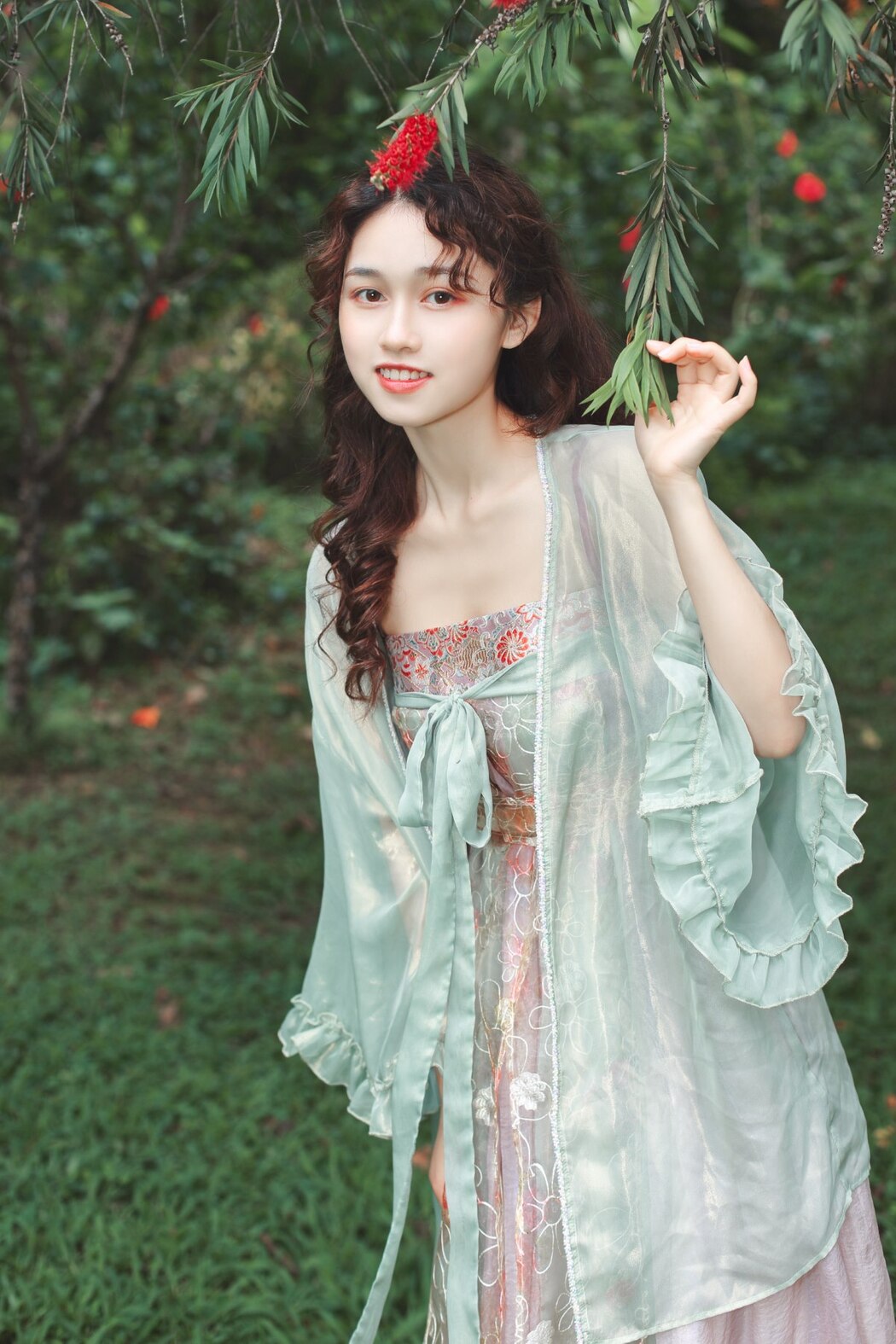 YiTuYu艺图语 Vol.1993 Liu Qi