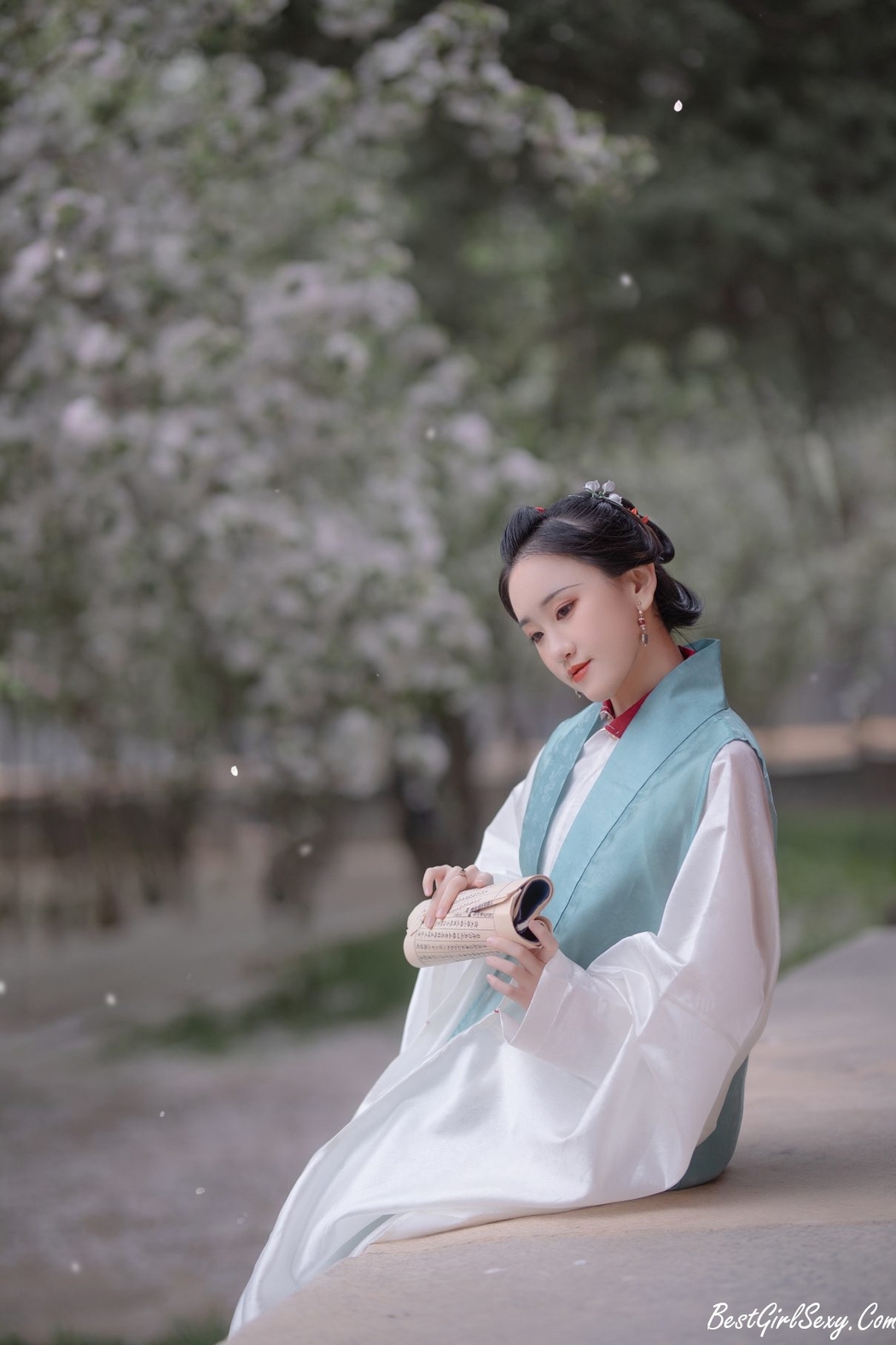 YiTuYu艺图语 Vol.199 Qing Kong
