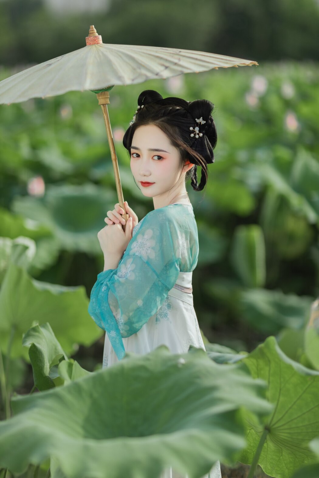 YiTuYu艺图语 Vol.1980 Pei Pei