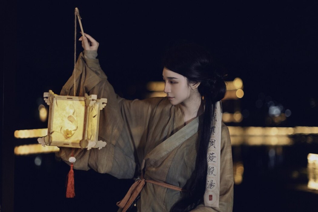 YiTuYu艺图语 Vol.2014 Qiu Shui
