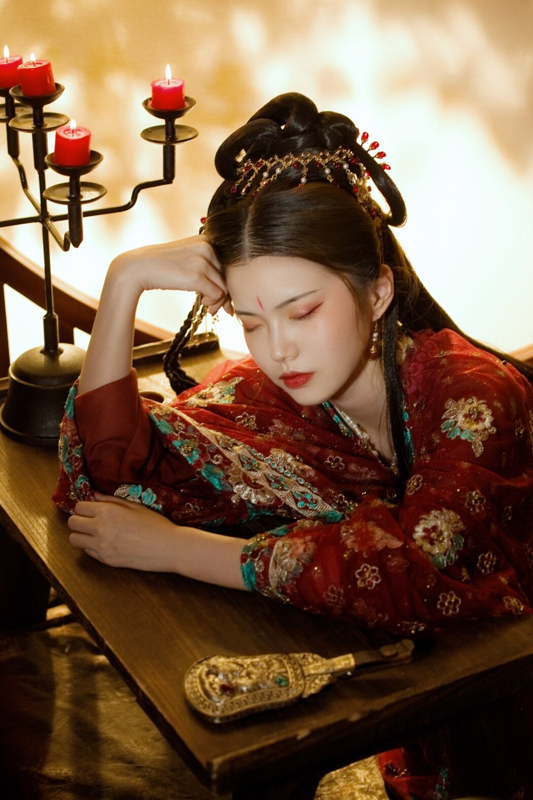 YiTuYu艺图语 Vol.2101 Yu Gu Shan