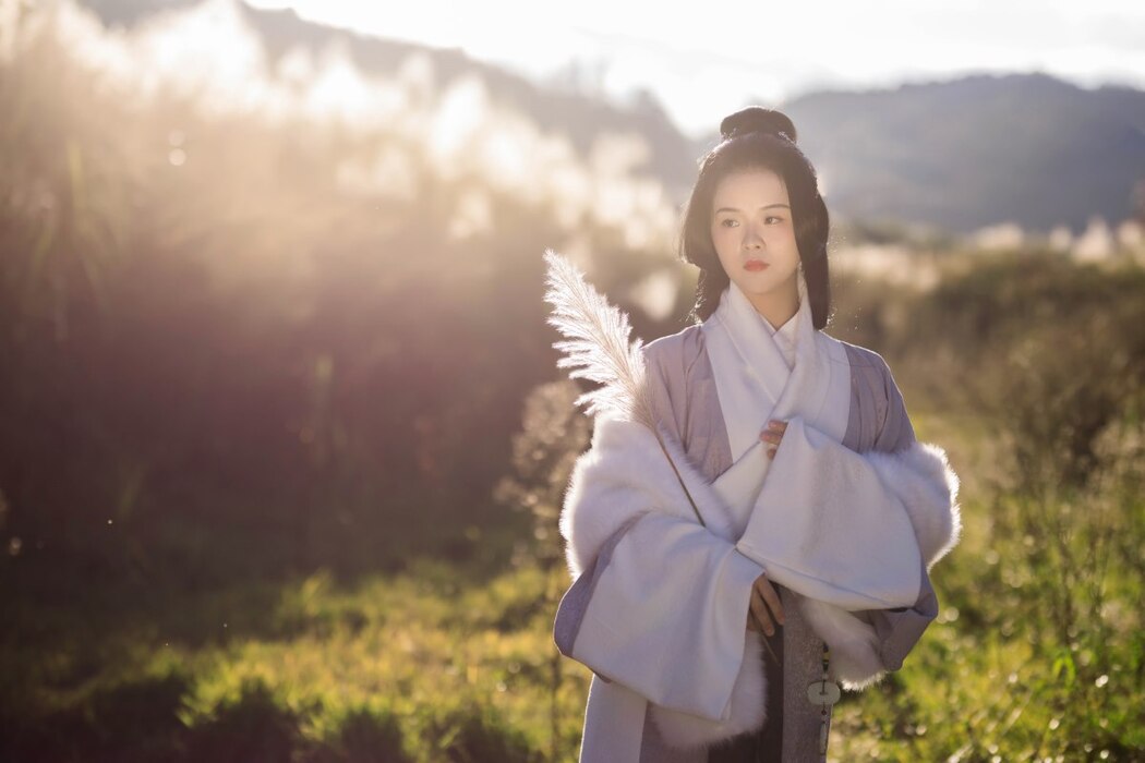 YiTuYu艺图语 Vol.2082 Junrin Mu Luo