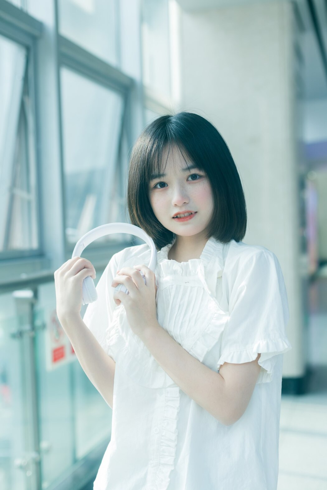 YiTuYu艺图语 Vol.2096 Xiao Yi Mei Mei Cute
