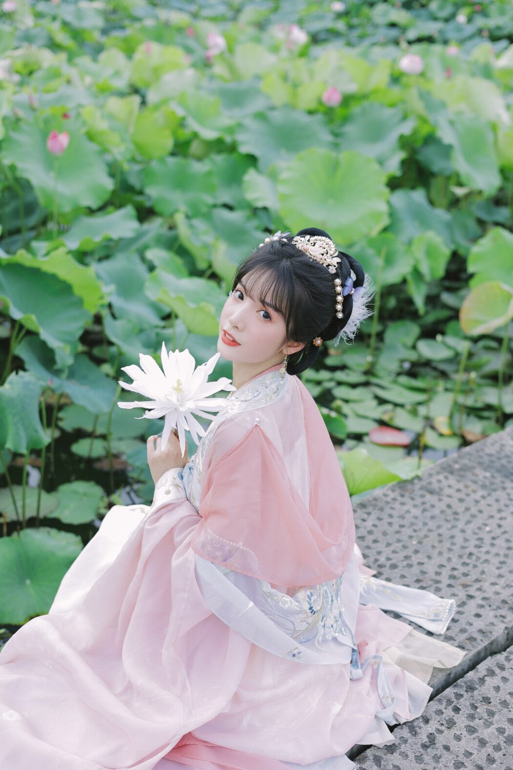 YiTuYu艺图语 Vol.2097 Yi Zhi A Meng Zai