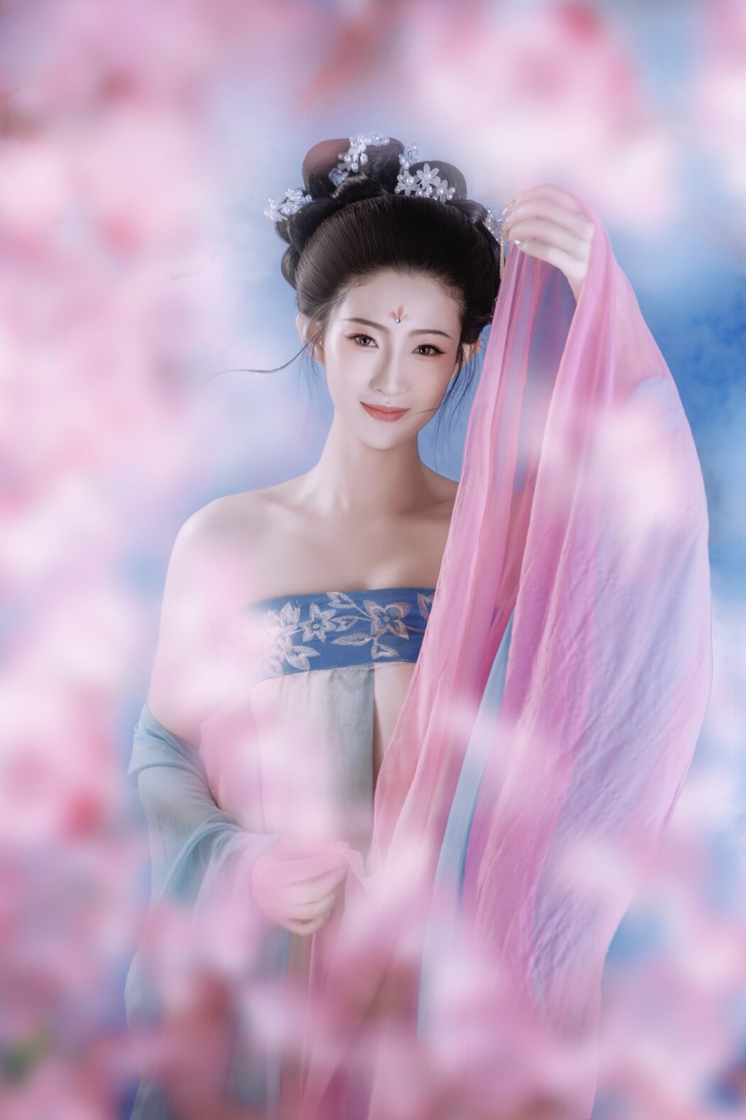YiTuYu艺图语 Vol.2074 Lin Lin