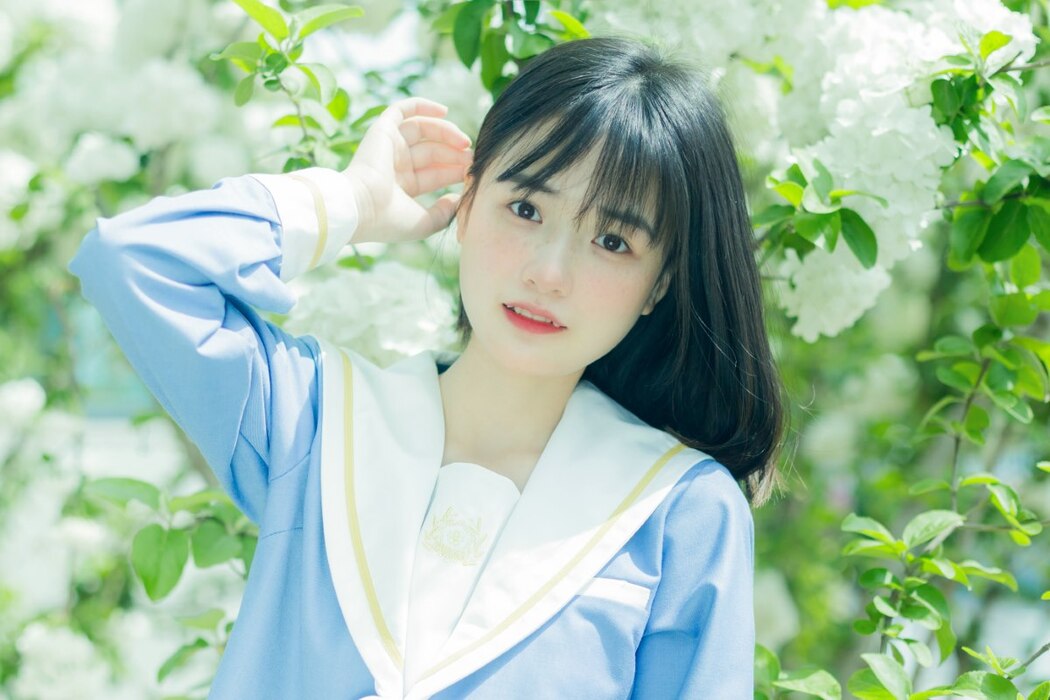 YiTuYu艺图语 Vol.2079 Xiao Yi Mei Mei Cute