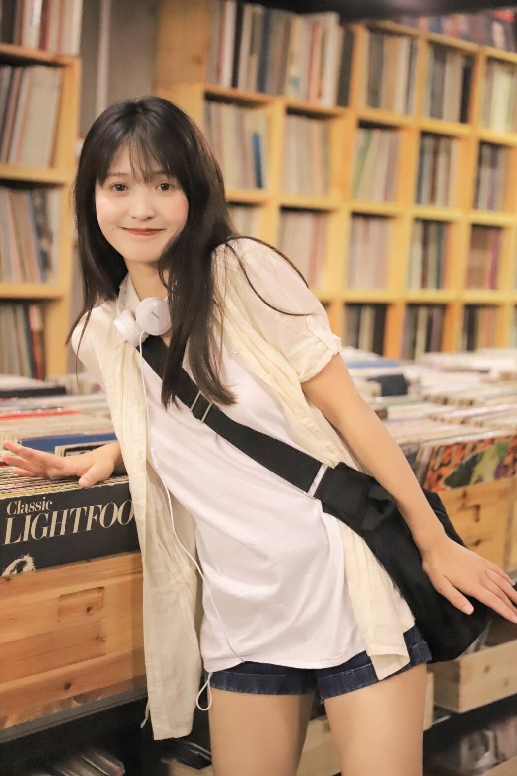 YiTuYu艺图语 Vol.2095 Liu Xiao Yu