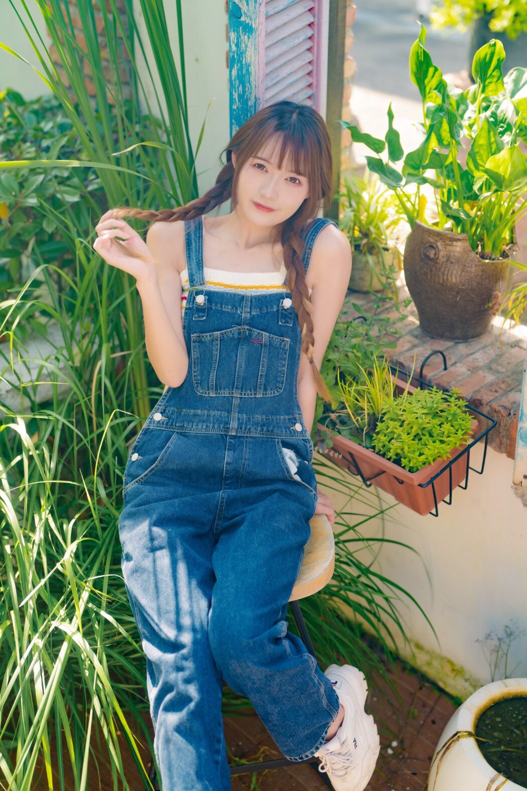 YiTuYu艺图语 Vol.2073 Tu Zi Zzz Bu Chi Hu Luo Bo
