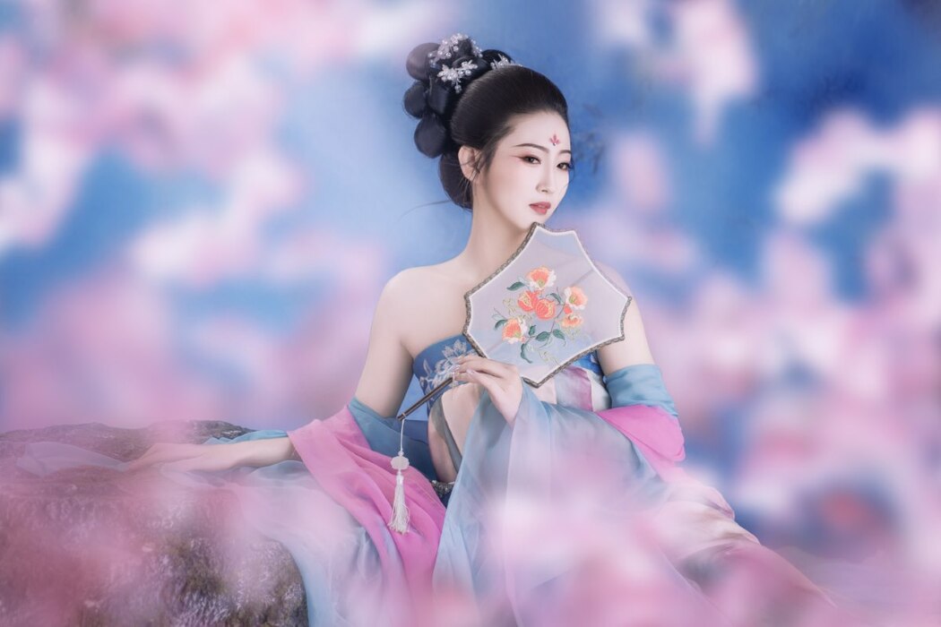 YiTuYu艺图语 Vol.2074 Lin Lin