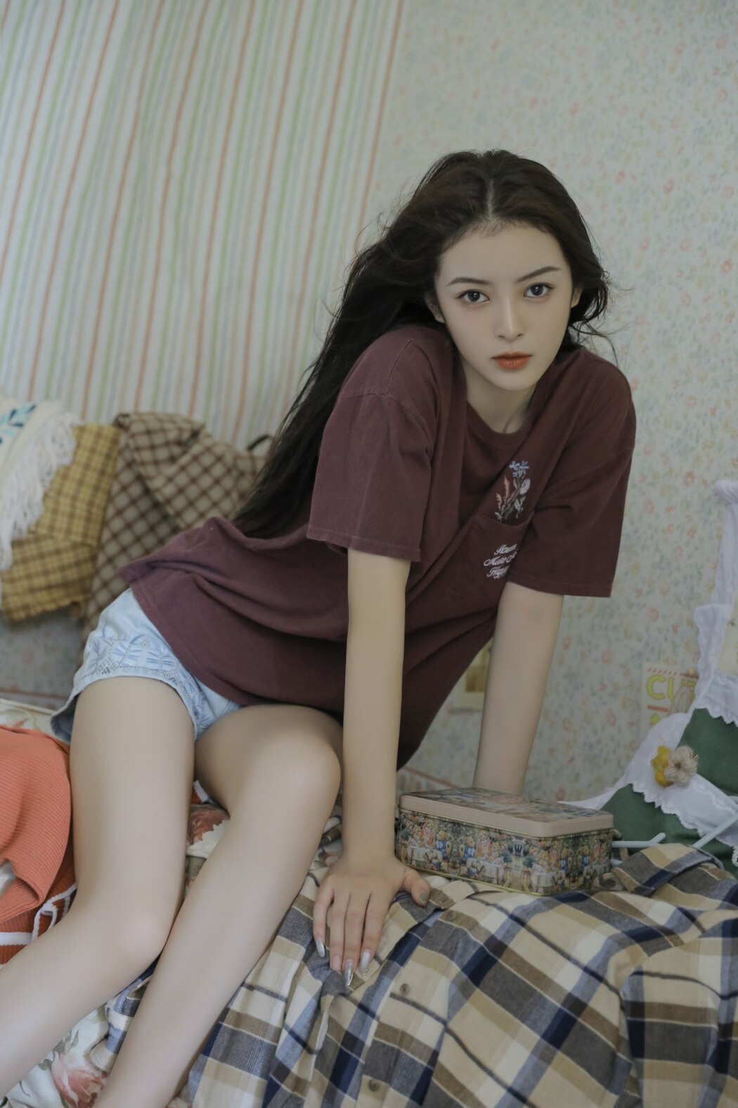 YiTuYu艺图语 Vol.2100 Hu Yun En
