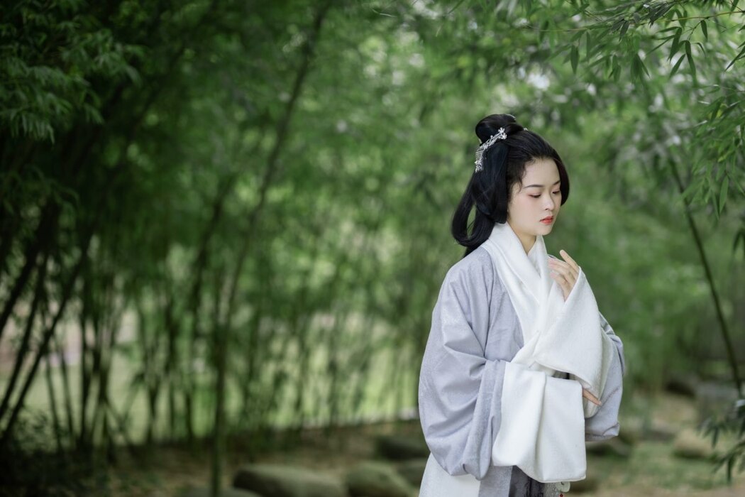 YiTuYu艺图语 Vol.2082 Junrin Mu Luo
