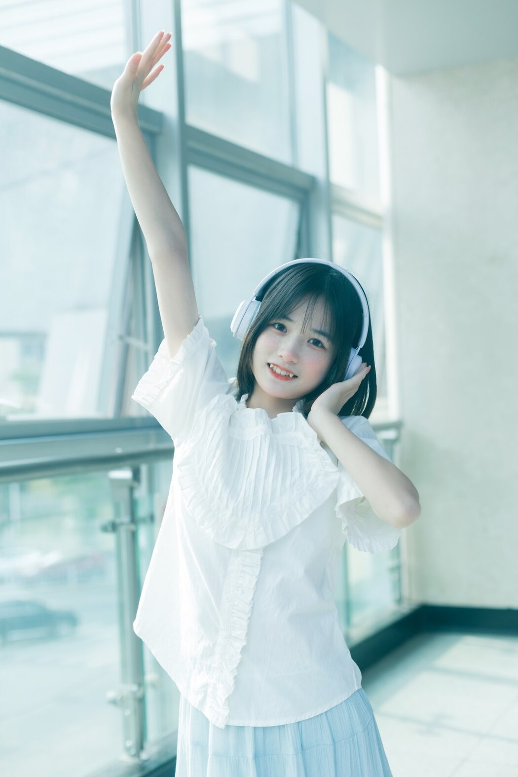 YiTuYu艺图语 Vol.2096 Xiao Yi Mei Mei Cute