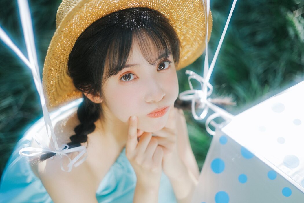 YiTuYu艺图语 Vol.2116 Yi Zhi A Meng Zai