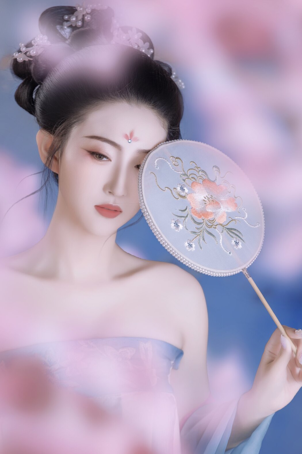 YiTuYu艺图语 Vol.2074 Lin Lin
