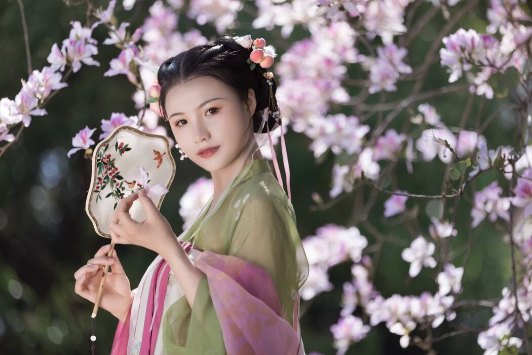 YiTuYu艺图语 Vol.2089 Liu Ha La Zi