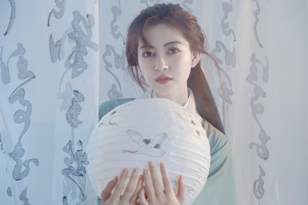 YiTuYu艺图语 Vol.2077 Yi Xuan