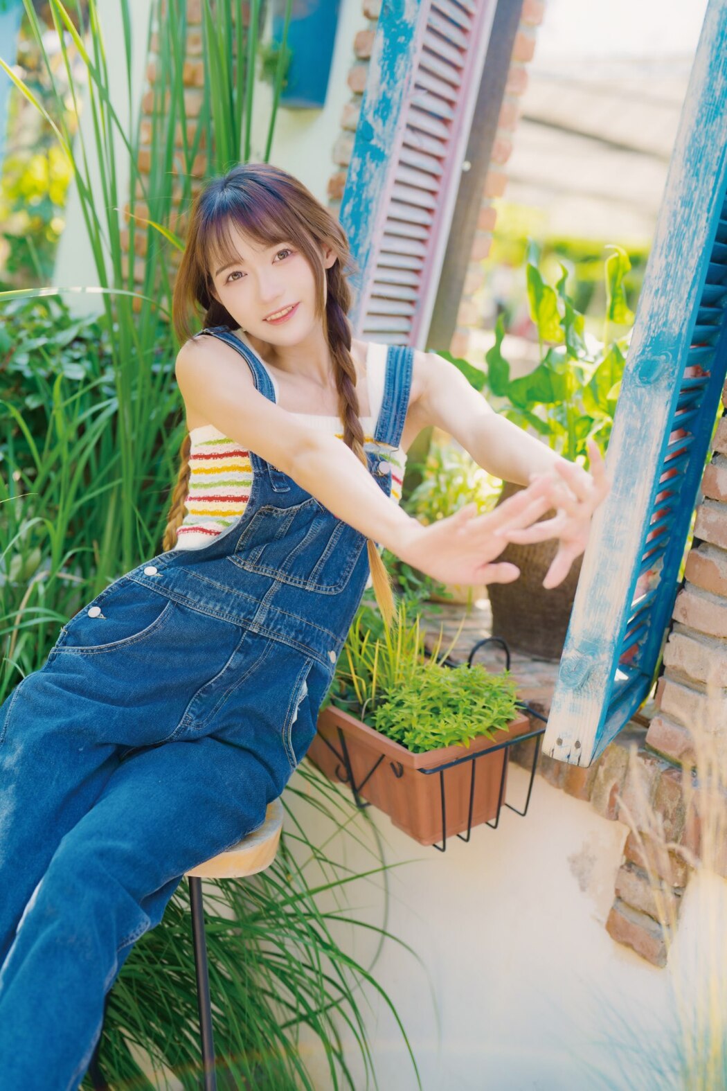 YiTuYu艺图语 Vol.2073 Tu Zi Zzz Bu Chi Hu Luo Bo