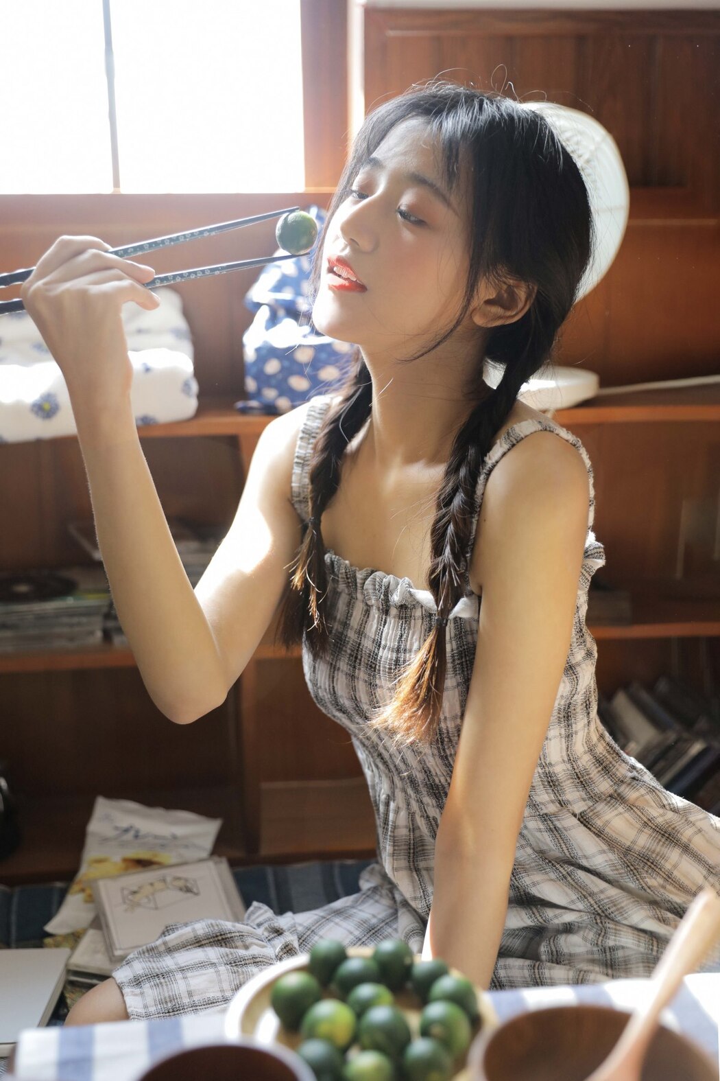 YiTuYu艺图语 Vol.2090 Nanakor