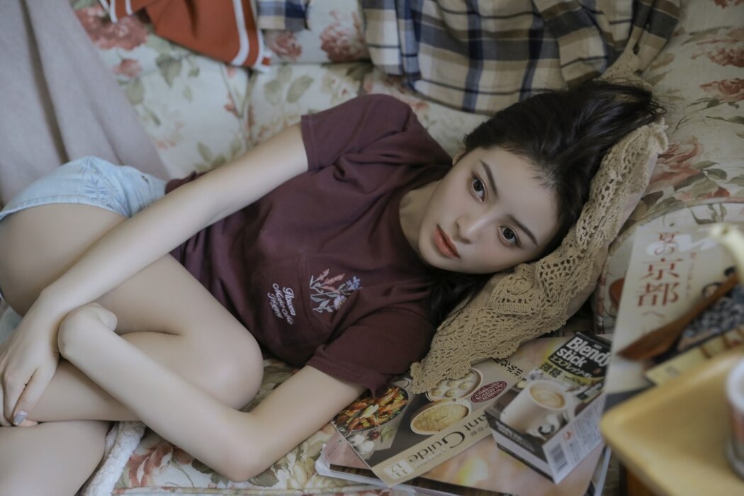 YiTuYu艺图语 Vol.2100 Hu Yun En